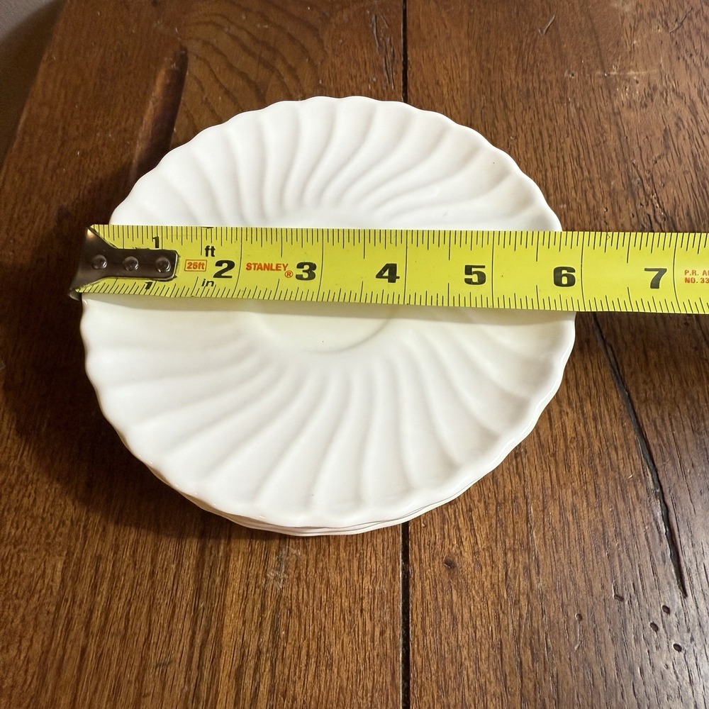 VTG 13 Piece Set-‎ White Swirl Unmarked-4 Fruit Bowls 4-Saucers-4 Mugs-1 Creamer - Picture 4 of 16